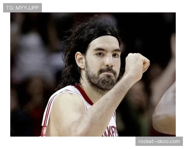 斯科拉低位单打高效输出对比NBA内线前辈显进步
